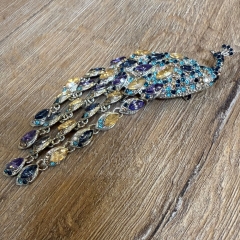 Brosche - Pfau groß mit Quasten & Strasssteinen - Aetherwelt