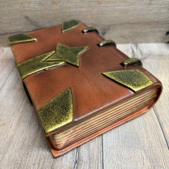 LARP - Waffe - Buch/ Book mit Beschlägen - braun/ gold - 25cm