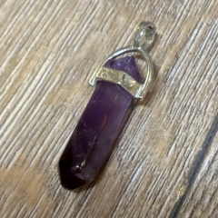 Anhänger - Amethyst mit silberfarbener Einfassung