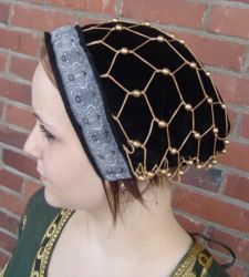 Kopfbedeckung LC - Haube für Damen mit Perlen aus Samt in verschiedenen Farben
