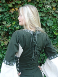 Kleid LC - 4066 mit Bordüre (Schnürung im Rücken)