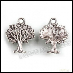 Anhänger - Charm - Baum - Farbe: Silber
