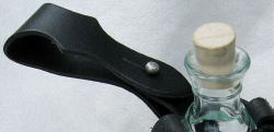 Flasche - Feldflasche Kugel 0,2l mit Gürtelhalter aus Leder - schwarz